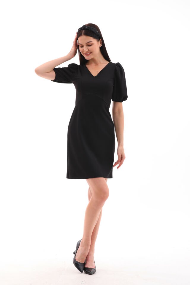 Likralı yerli krep kumaş sade ve şık mini elbise