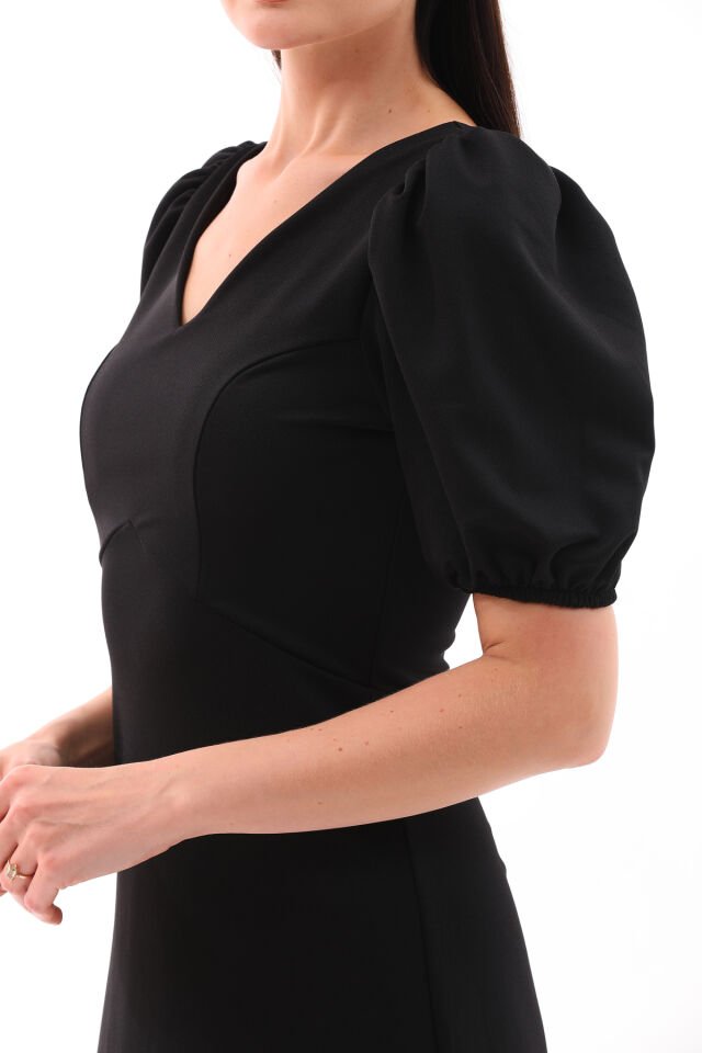 Likralı yerli krep kumaş sade ve şık mini elbise